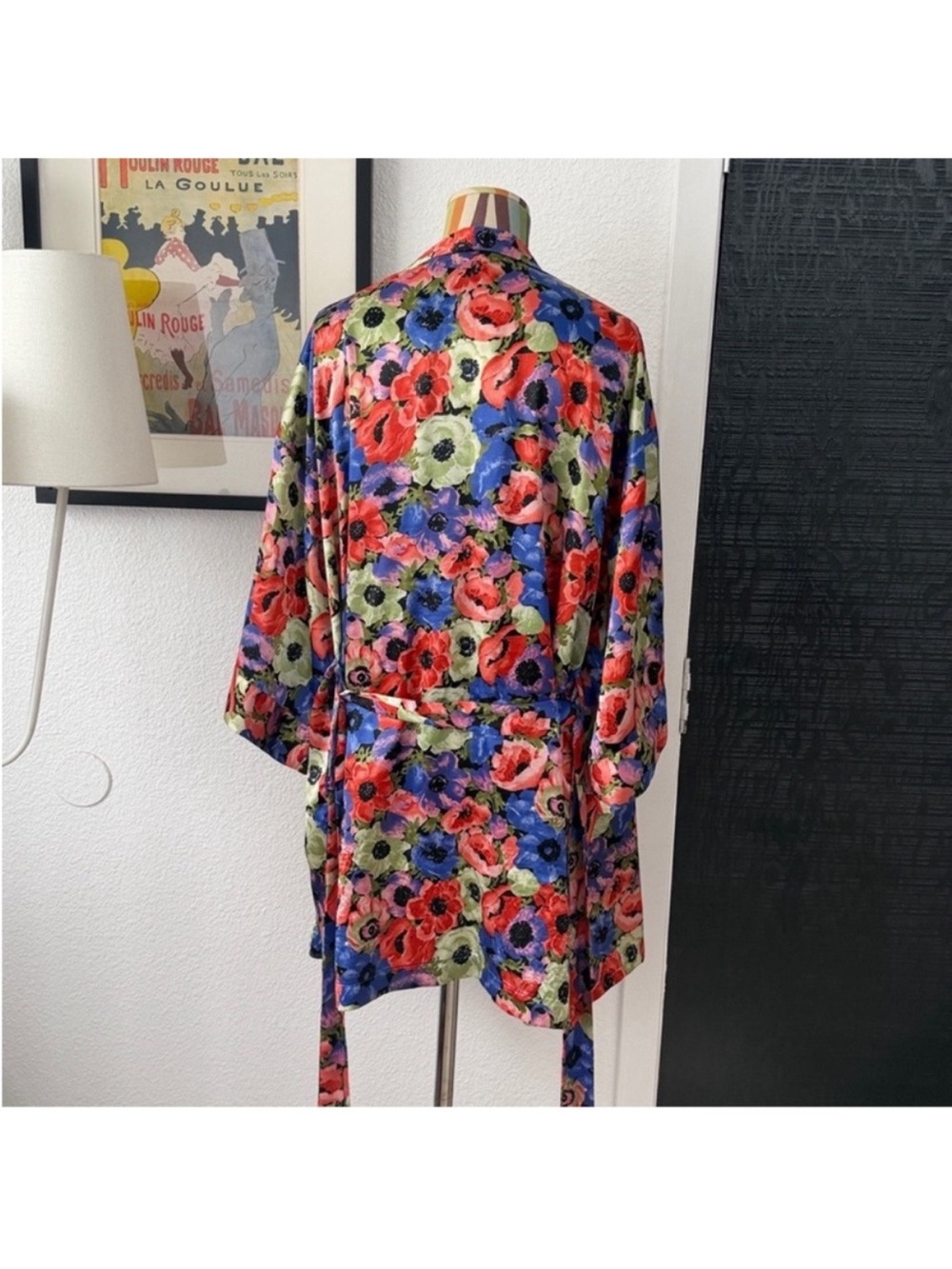 Vintage Victorias Secret Gold Label Colorful Floral Short Robe - Picture 4 of 8
